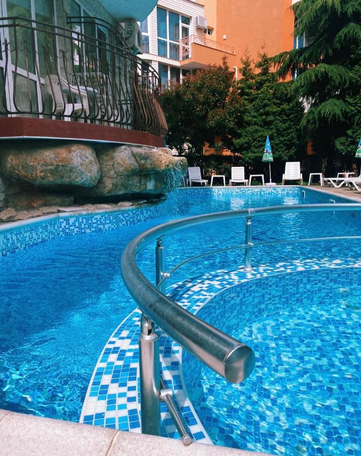 Hotel Dolphin Ravda Esterno foto